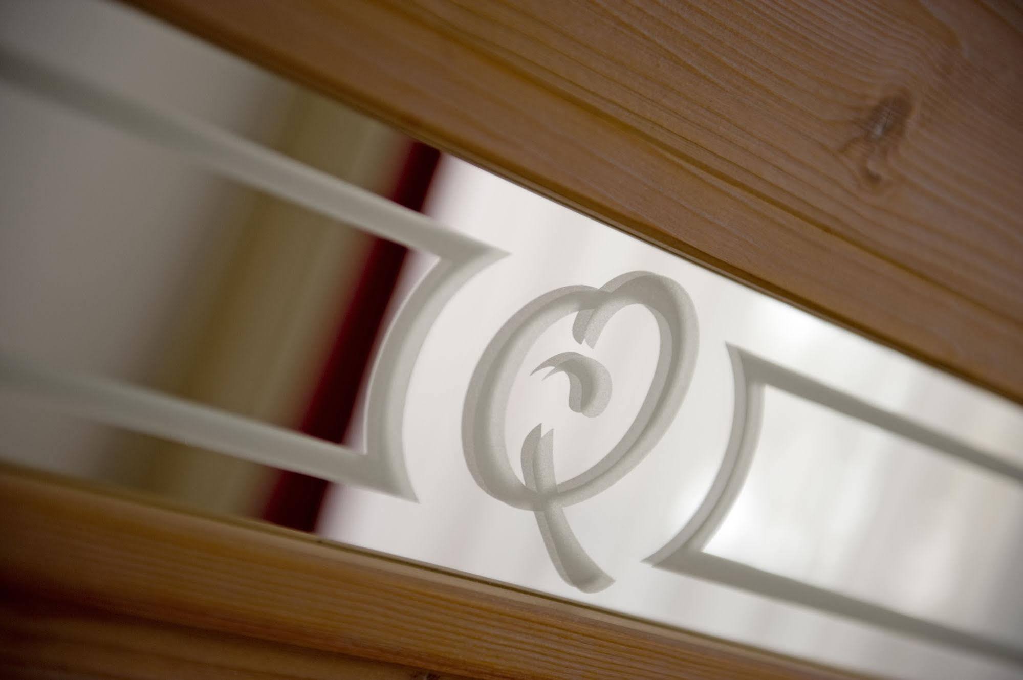 Hotel Quellenhof Leukerbad Zewnętrze zdjęcie
